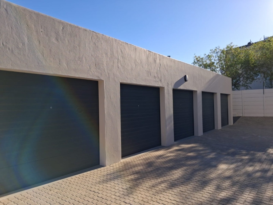 1 Bedroom Property for Sale in Table View Western Cape